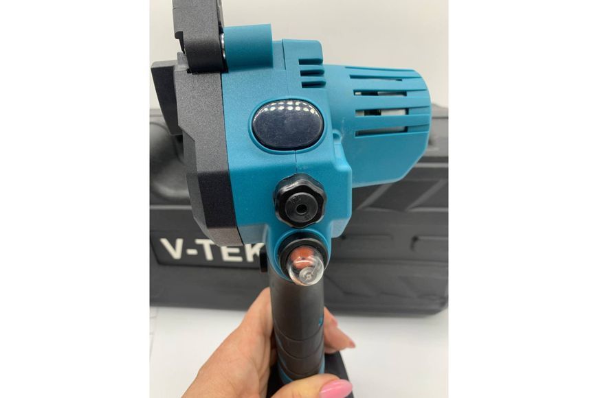Аккумуляторная пила цепная на 8 дюймов V-Tekk + 2 аккумулятора пила минипила 3600 об/мин с функцией механической смазки + кейс V-Tekk9619 фото